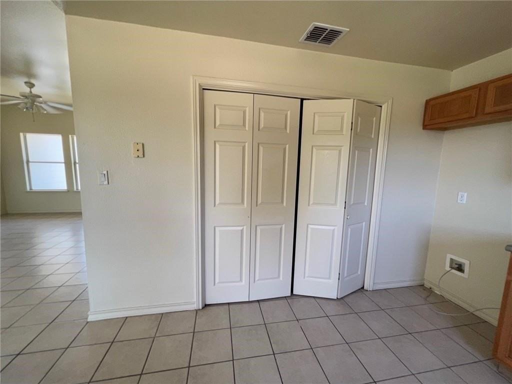 1409 Dewitt St - Photo 4 of 9