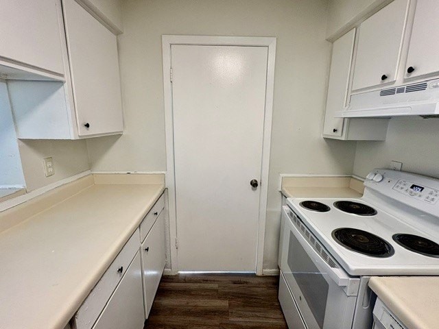 4218 Calallen Dr #1 - Photo 5 of 13