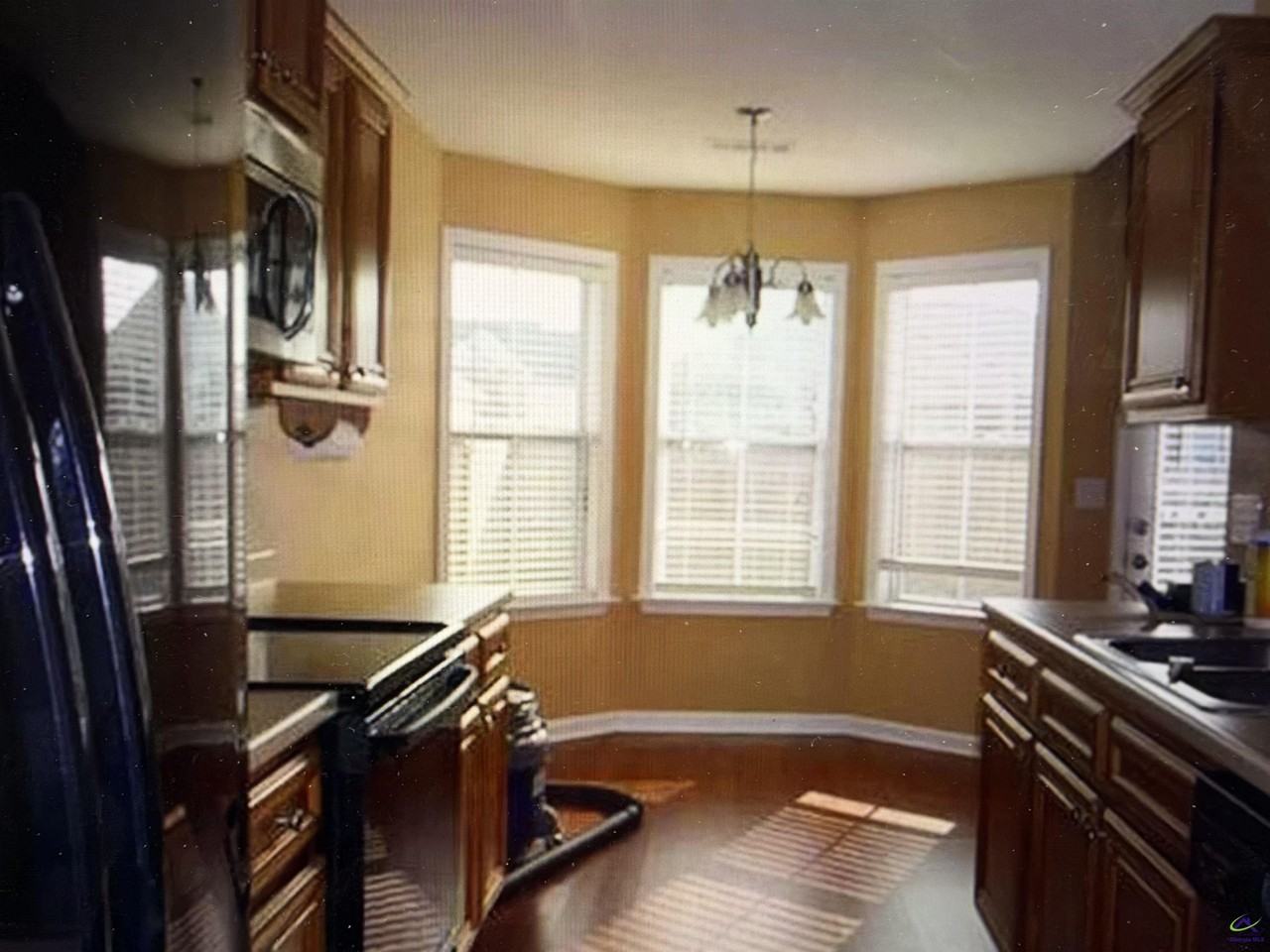 308 Thornton Dr - Photo 2 of 7