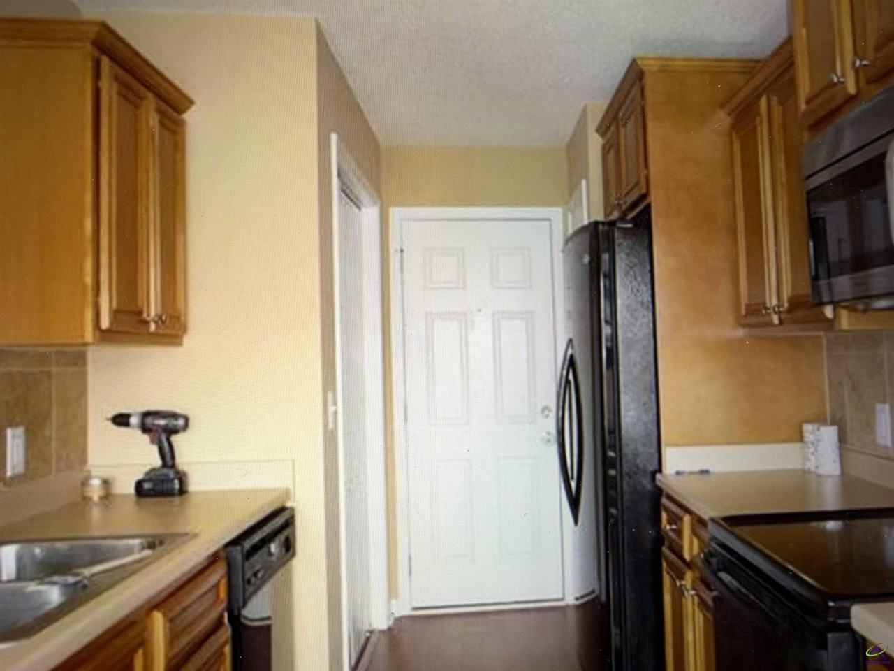308 Thornton Dr - Photo 4 of 7