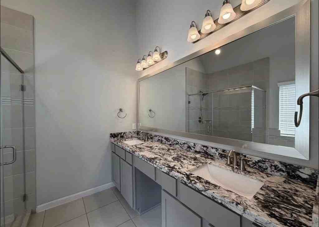10707 Centre Forest Dr #DR - Photo 4 of 10