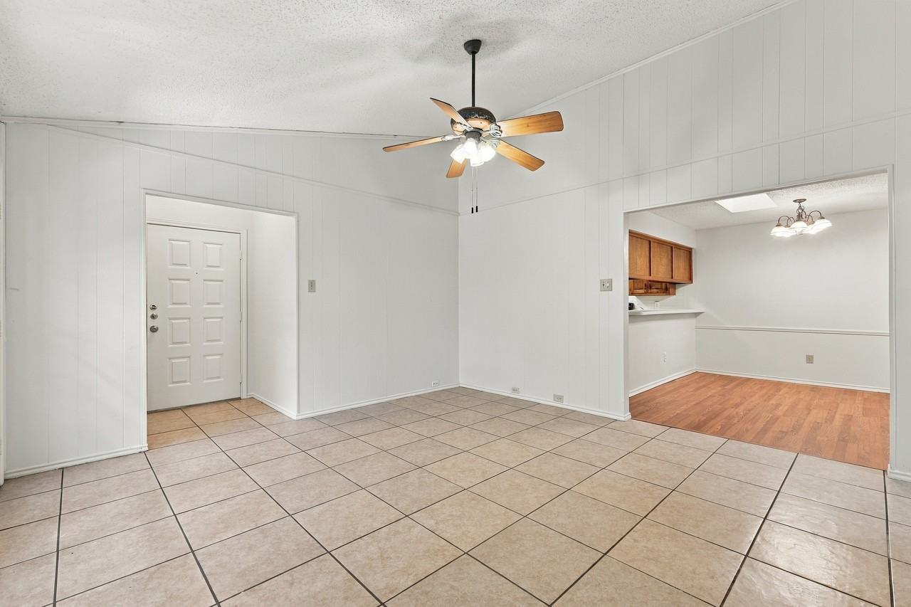 5202 Waterview Ln #1 - Photo 3 of 27