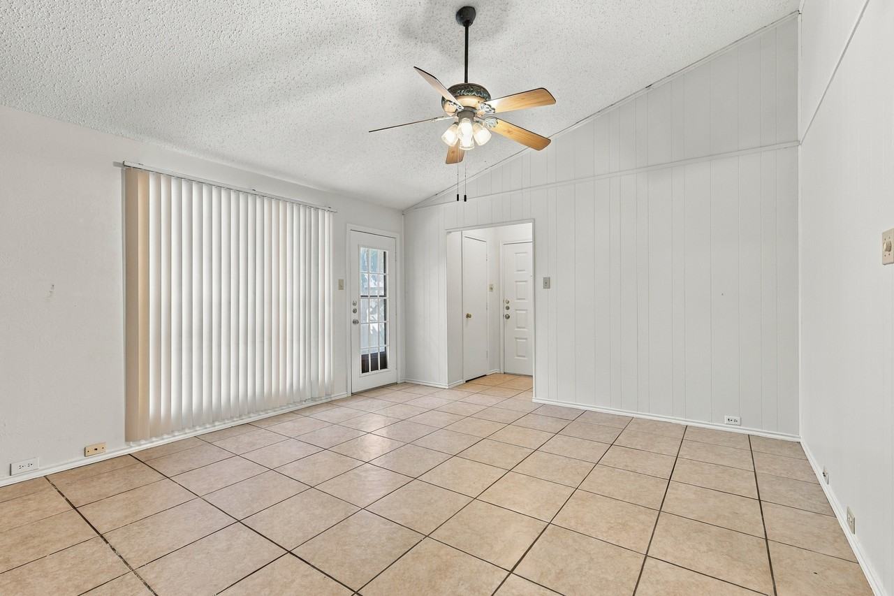 5202 Waterview Ln #1 - Photo 5 of 27