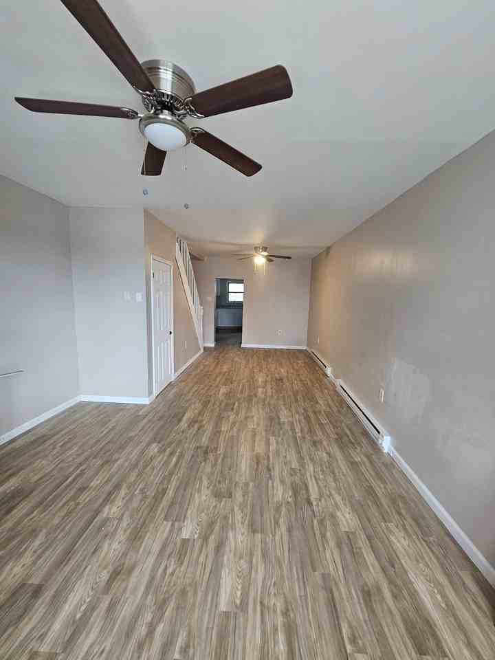 897 W Coal St #1 - Photo 5 of 11