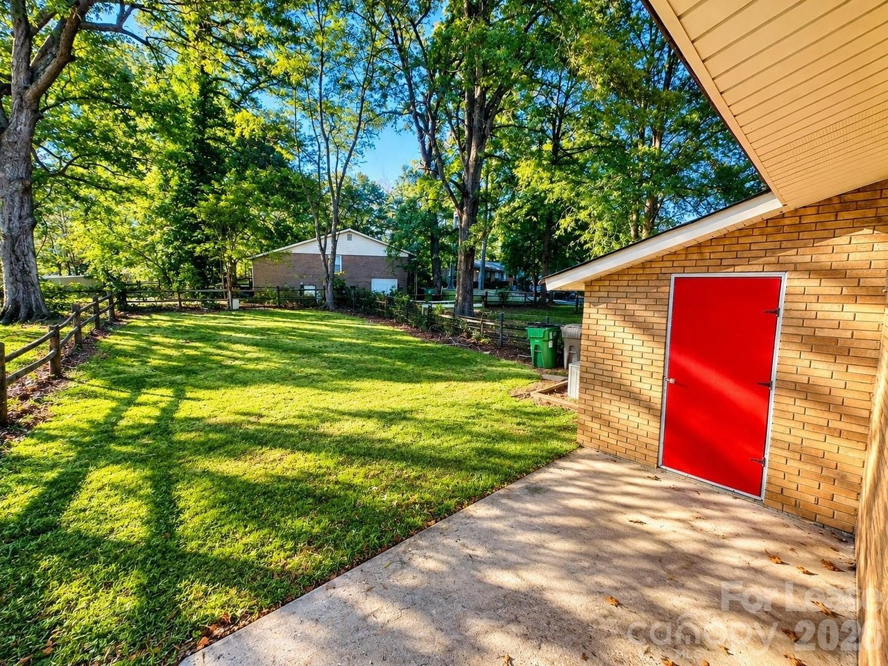 5006 Malibu Dr - Photo 6 of 6