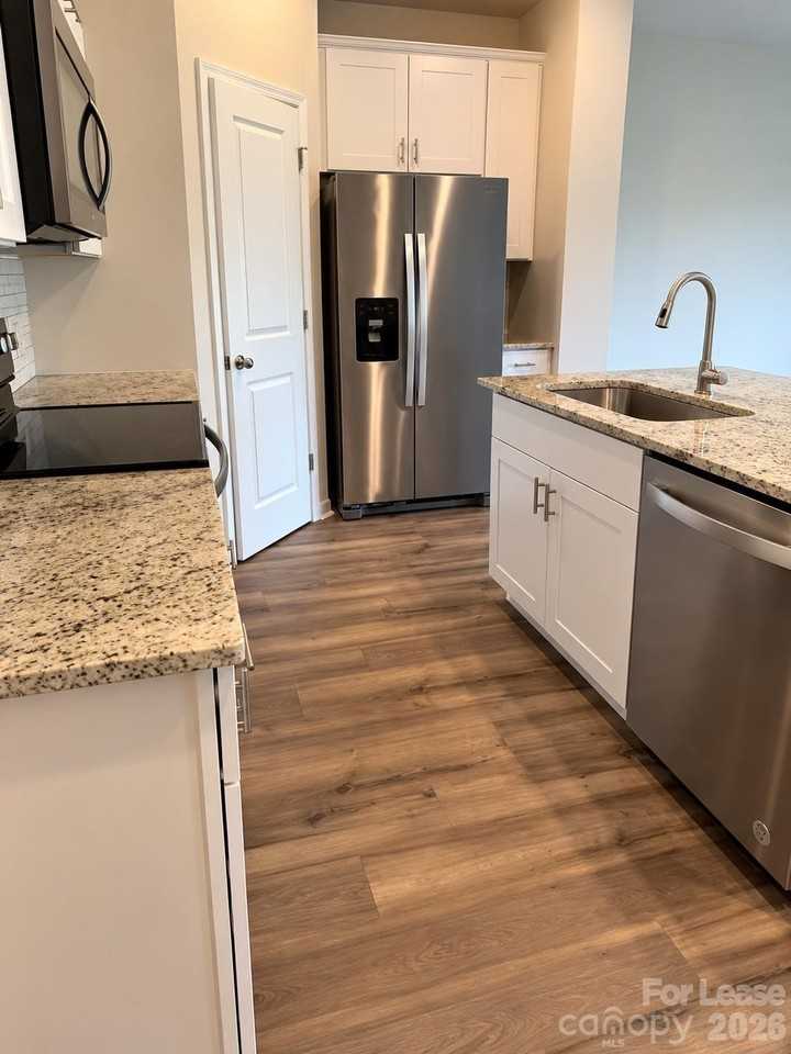 1663 Old Rivers Rd - Photo 5 of 17