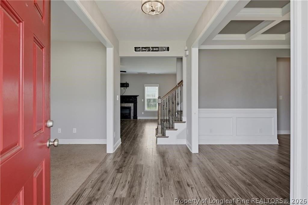 155 Tellmont St - Photo 4 of 25