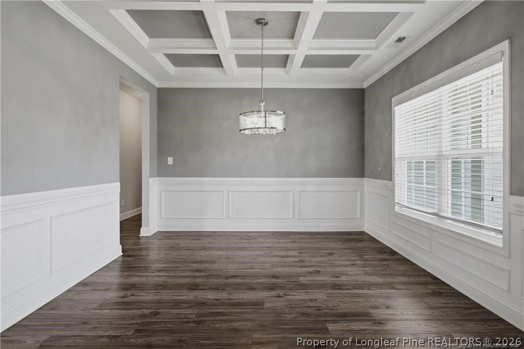 155 Tellmont St - Photo 5 of 25