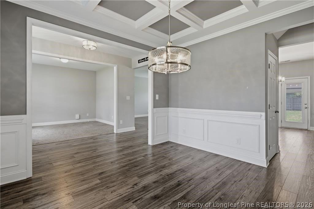 155 Tellmont St - Photo 6 of 25