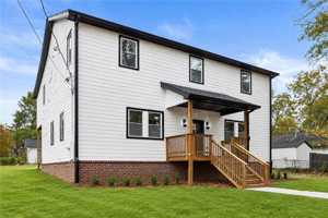 featured image of 190 Adair Ave Se