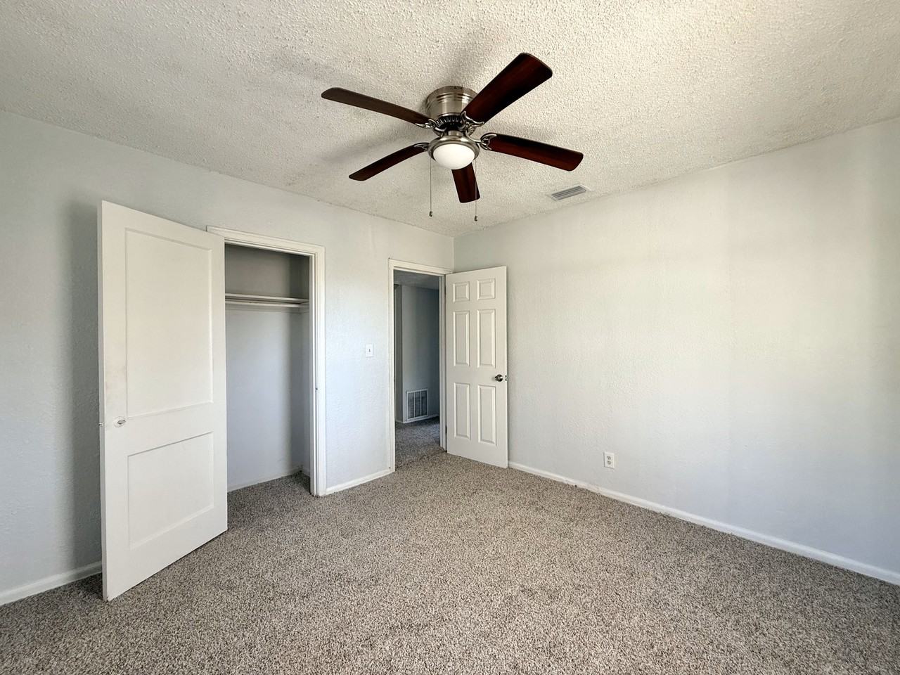 1138 Saratoga Blvd #1 - Photo 6 of 19