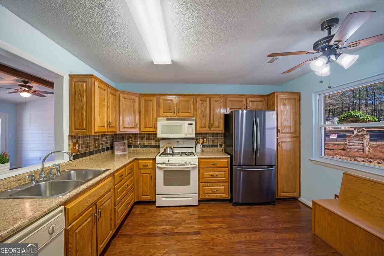 100 Dove Pt - Photo 6 of 19