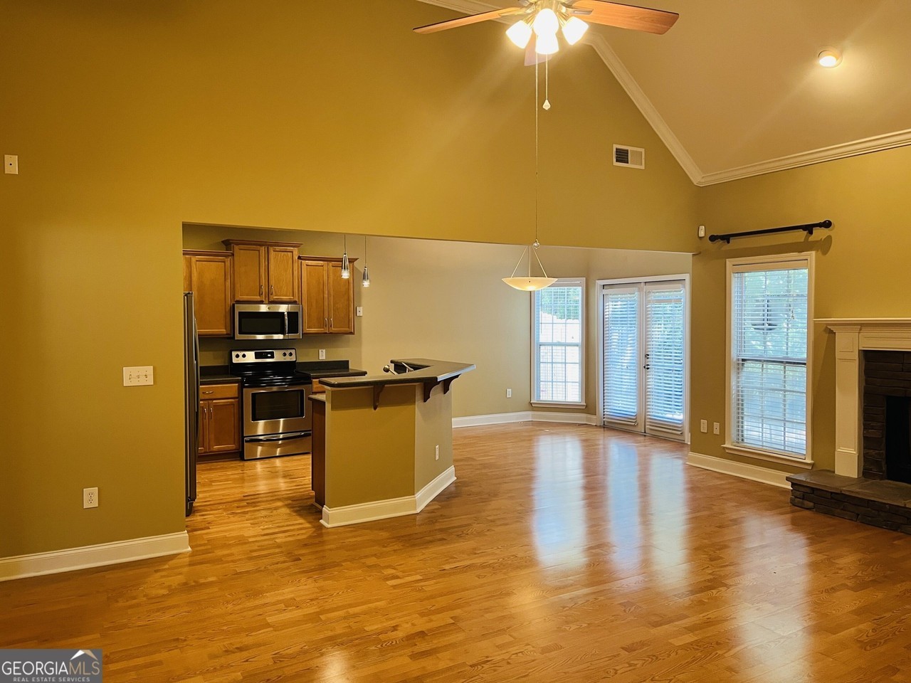179 Village Park Dr - Photo 4 of 37