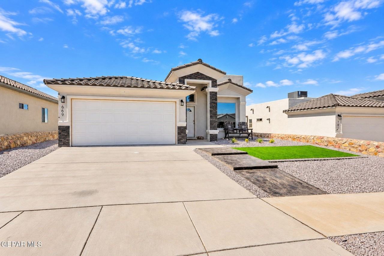 669 Paseo Musical St - Photo 3 of 34