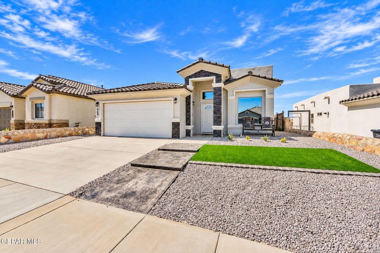 669 Paseo Musical St - Photo 4 of 34