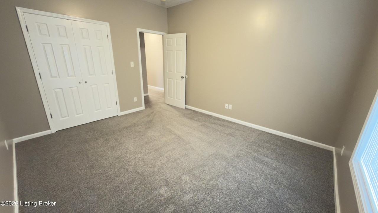 2130 Date St - Photo 4 of 9