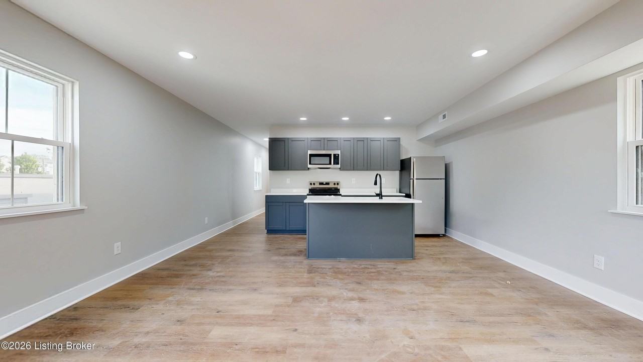 116 Bauer Ave #202 - Photo 3 of 18