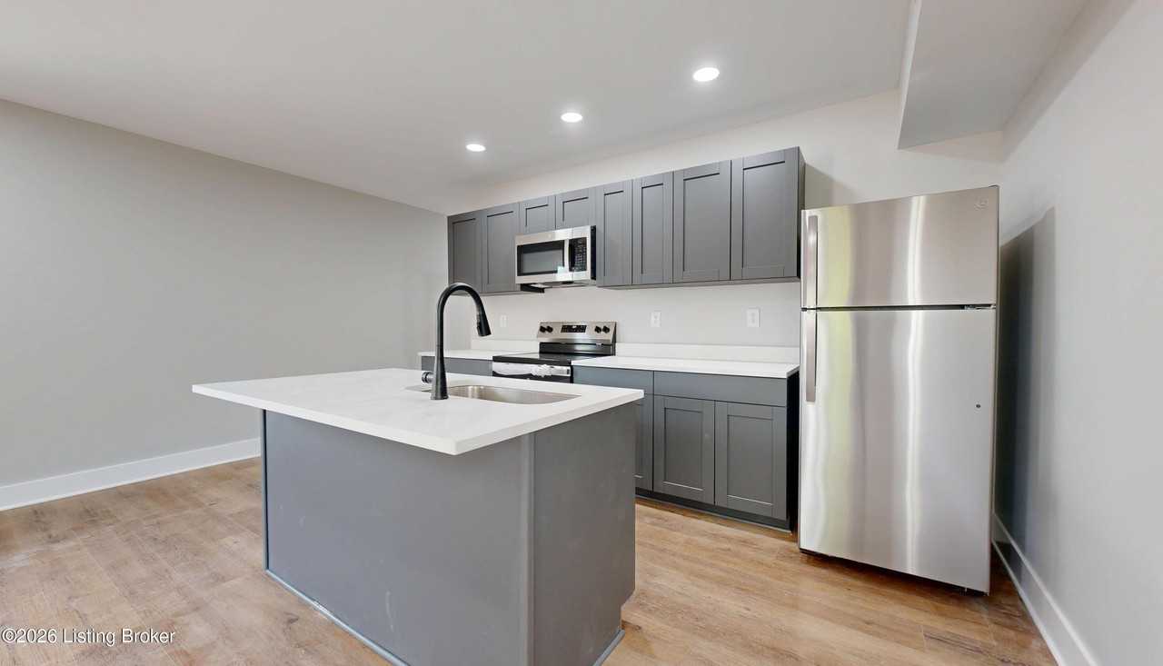 116 Bauer Ave #202 - Photo 6 of 18