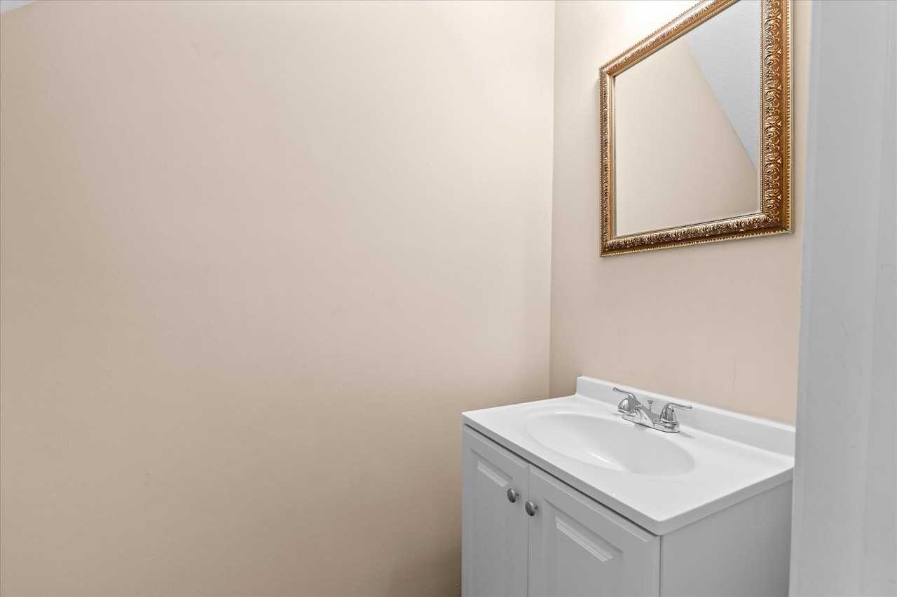 138 Alton Cir #1 - Photo 6 of 37