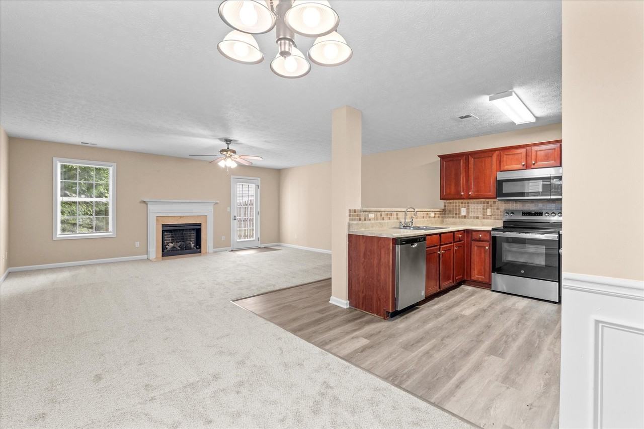 138 Alton Cir #1 - Photo 7 of 37