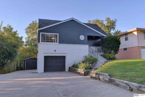 featured image of 4441 Harrison St