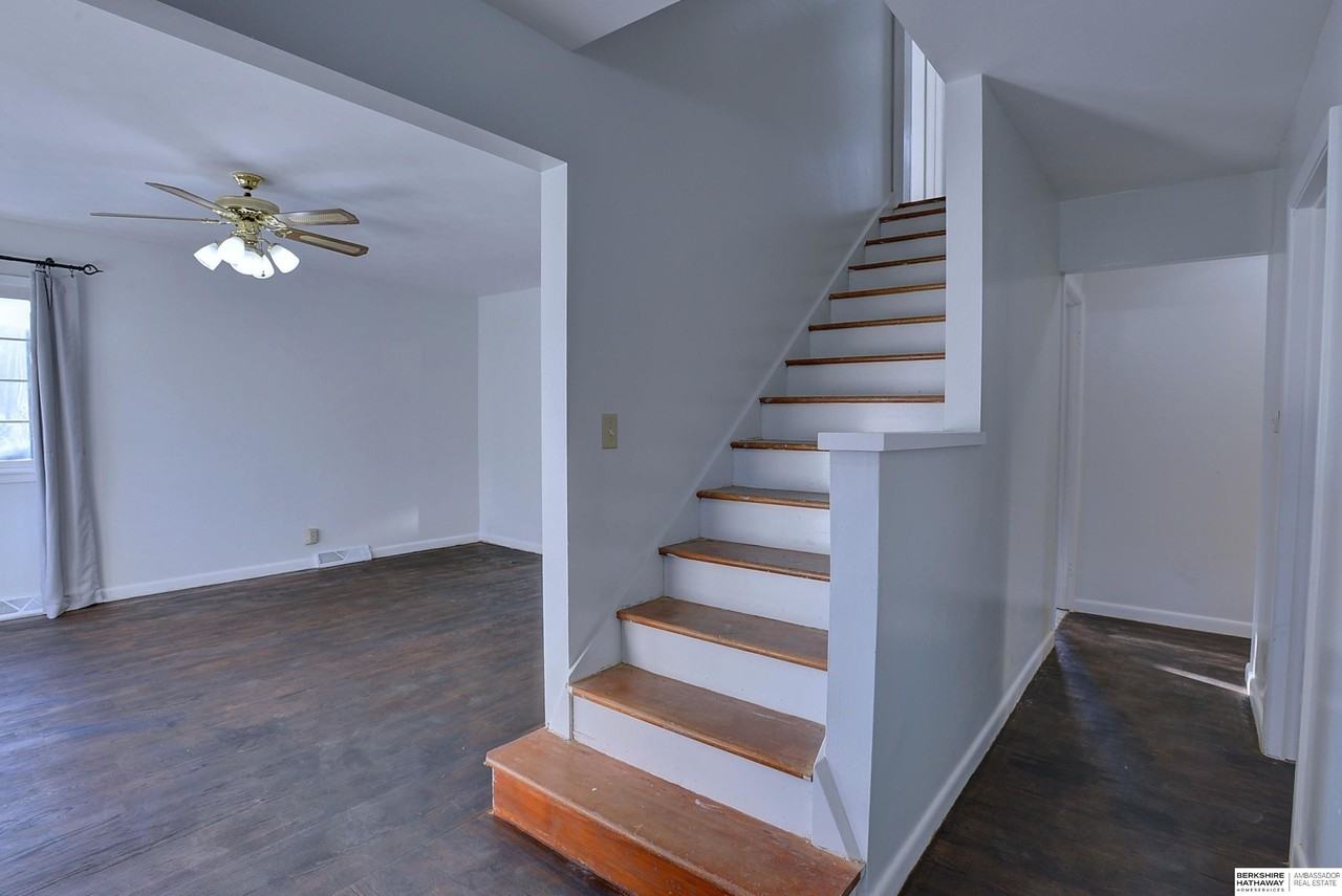 4441 Harrison St - Photo 3 of 29