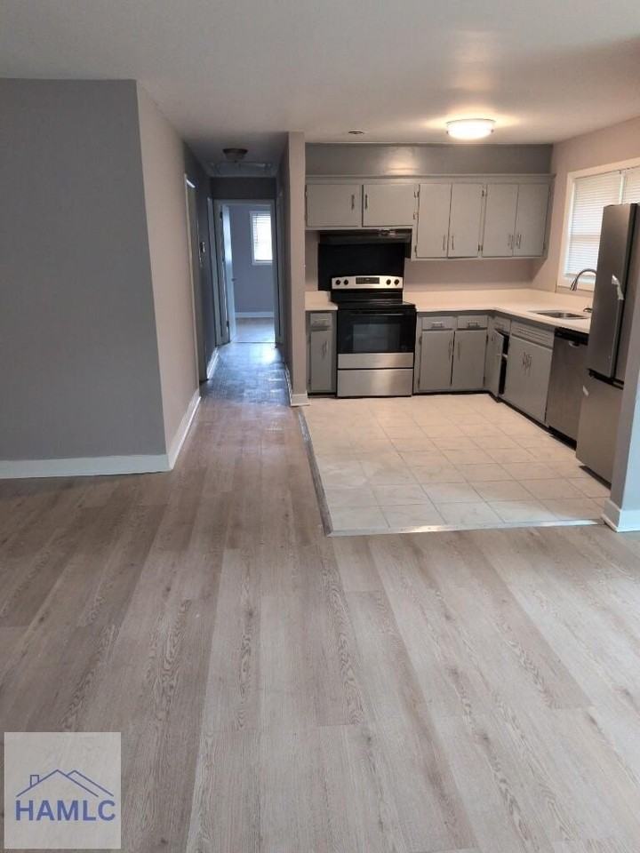 3349 Oakridge Dr - Photo 6 of 11