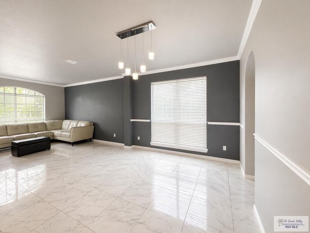 10318 N 26th Ln - Photo 5 of 34