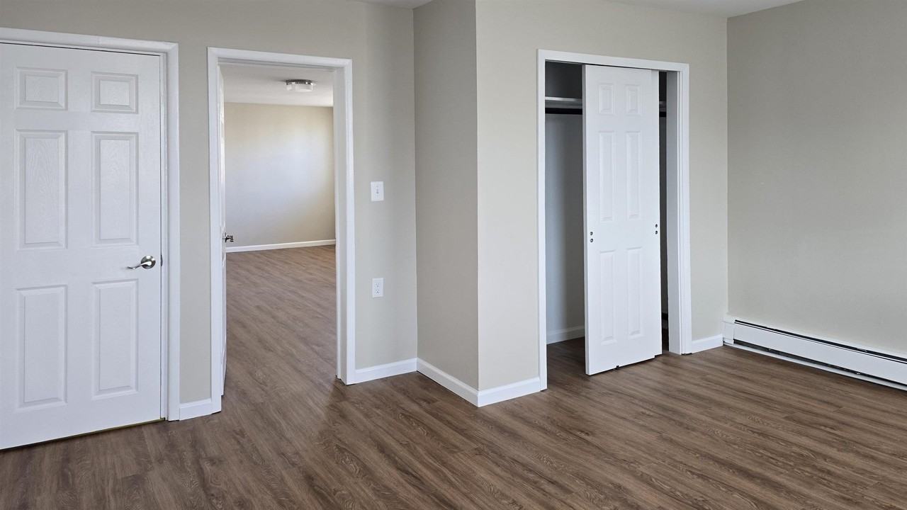 667 Broadway - Photo 6 of 10