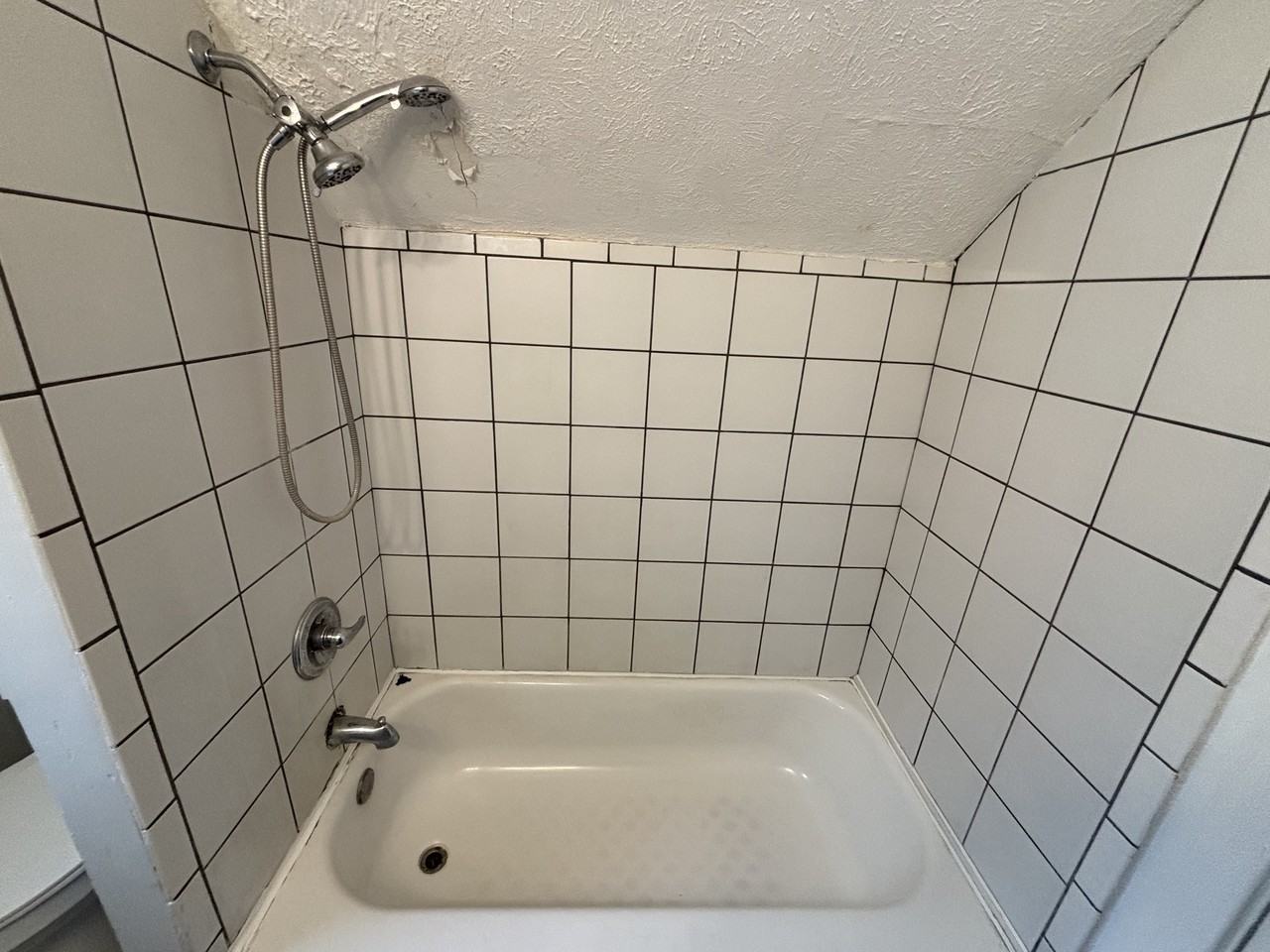 1713 Regal Ave Ne #1 - Photo 4 of 10