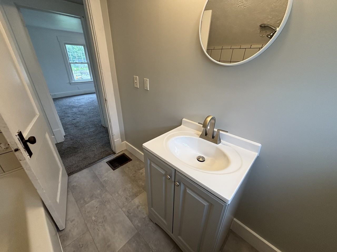 1713 Regal Ave Ne #1 - Photo 5 of 10