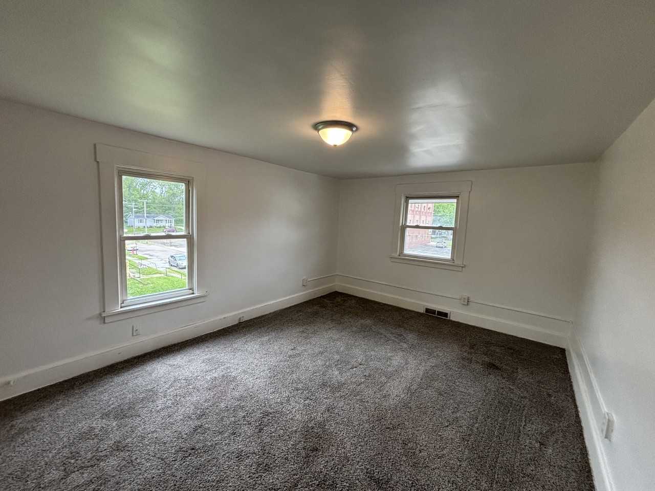 1713 Regal Ave Ne #1 - Photo 7 of 10