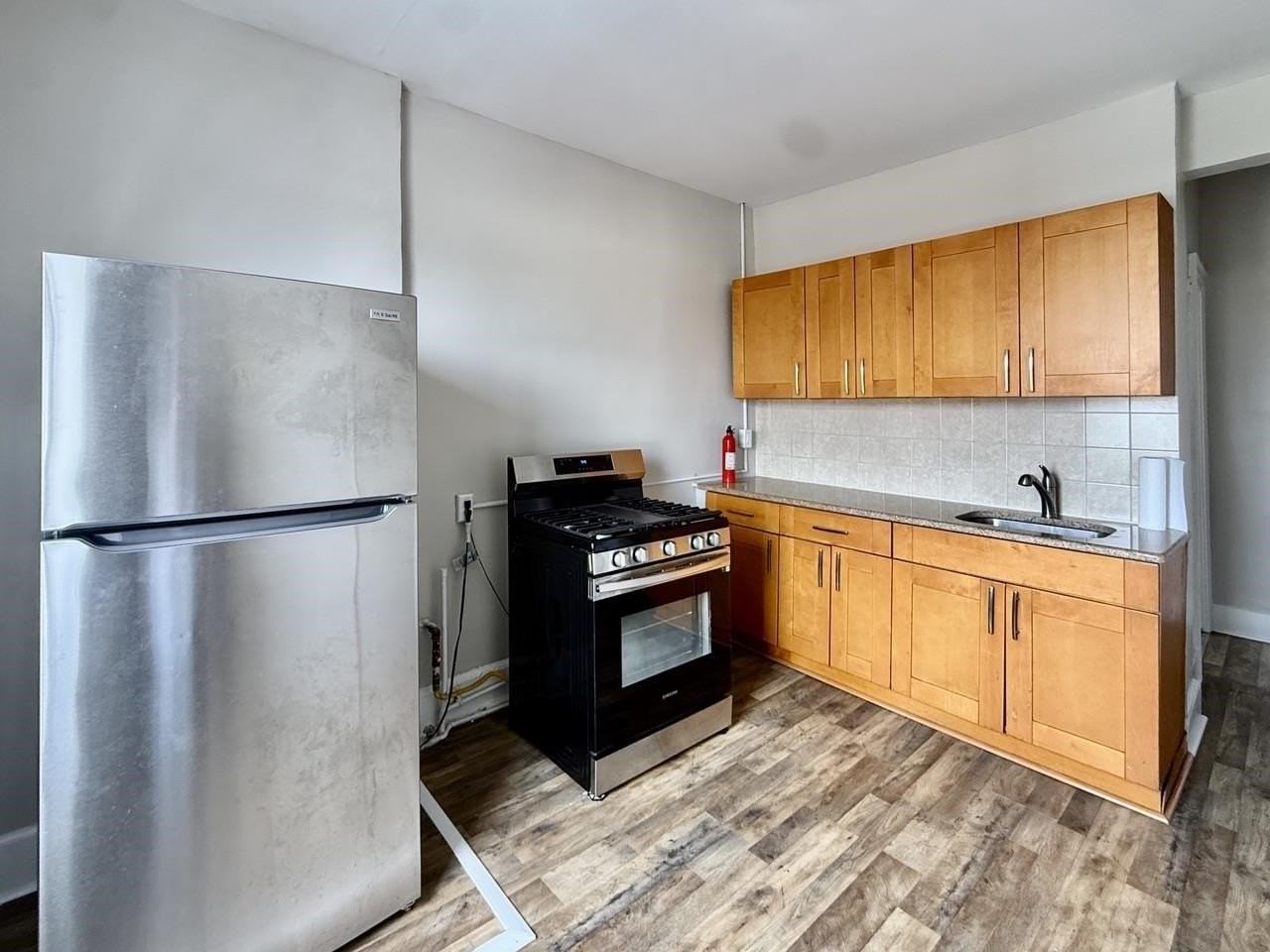 368 Broadway #41 - Photo 3 of 13