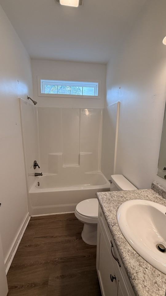 2121 Berkley Ave #1 - Photo 5 of 9