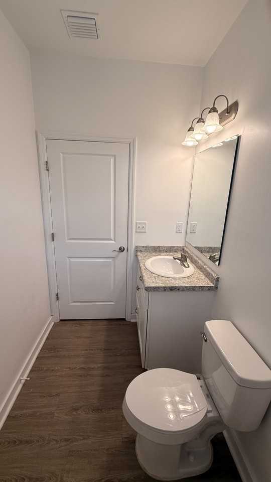 2121 Berkley Ave #1 - Photo 7 of 9