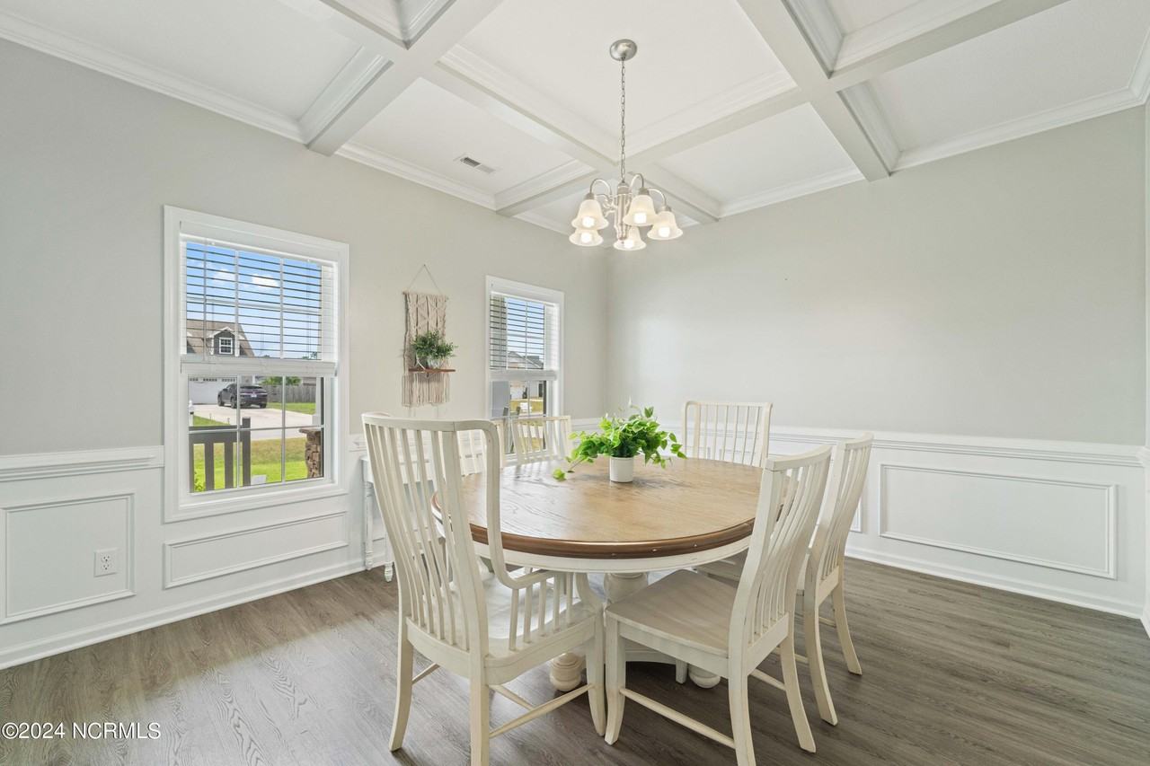 135 Prelude Dr - Photo 3 of 28