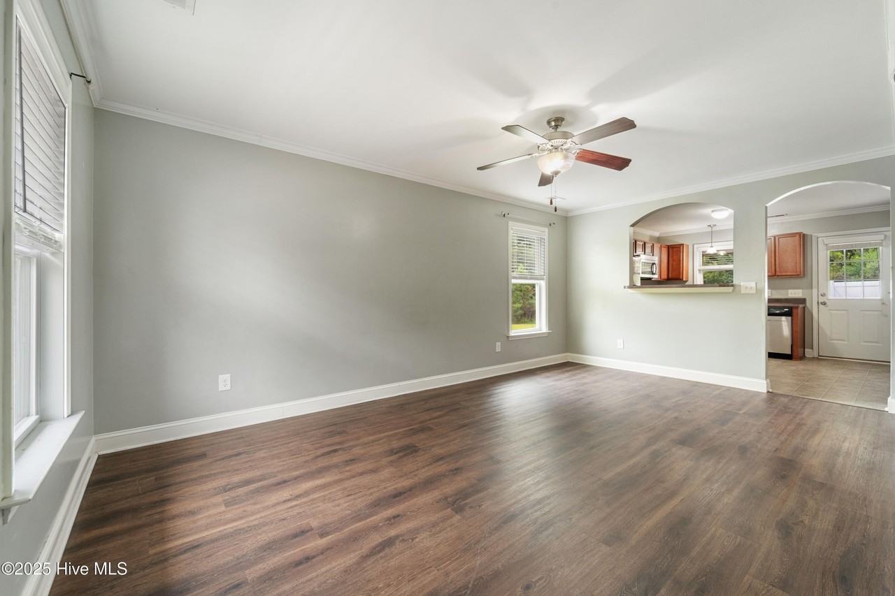 414 Glenhaven Ln - Photo 3 of 22