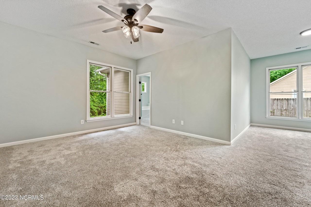 405 Windsong Ct - Photo 6 of 21