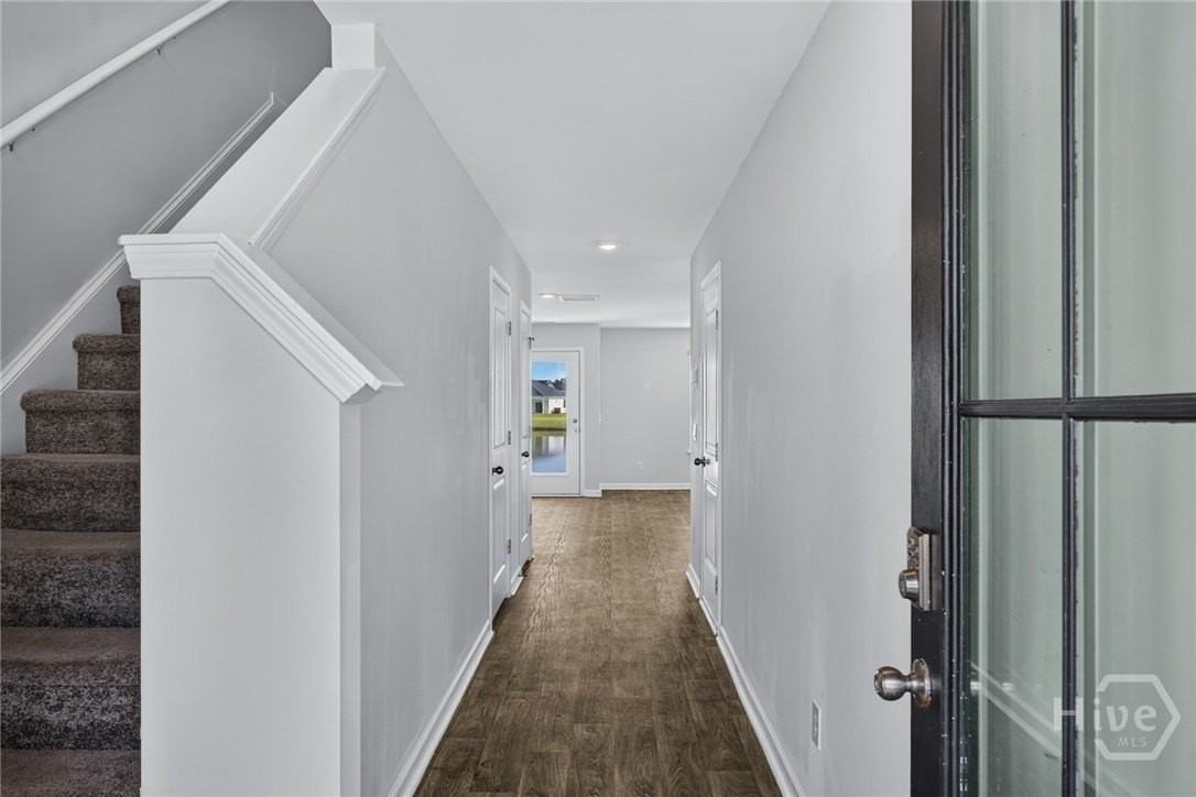 164 Coneflower Rd - Photo 4 of 36