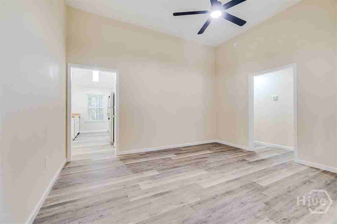403 Shadowbrook Cir - Photo 5 of 28
