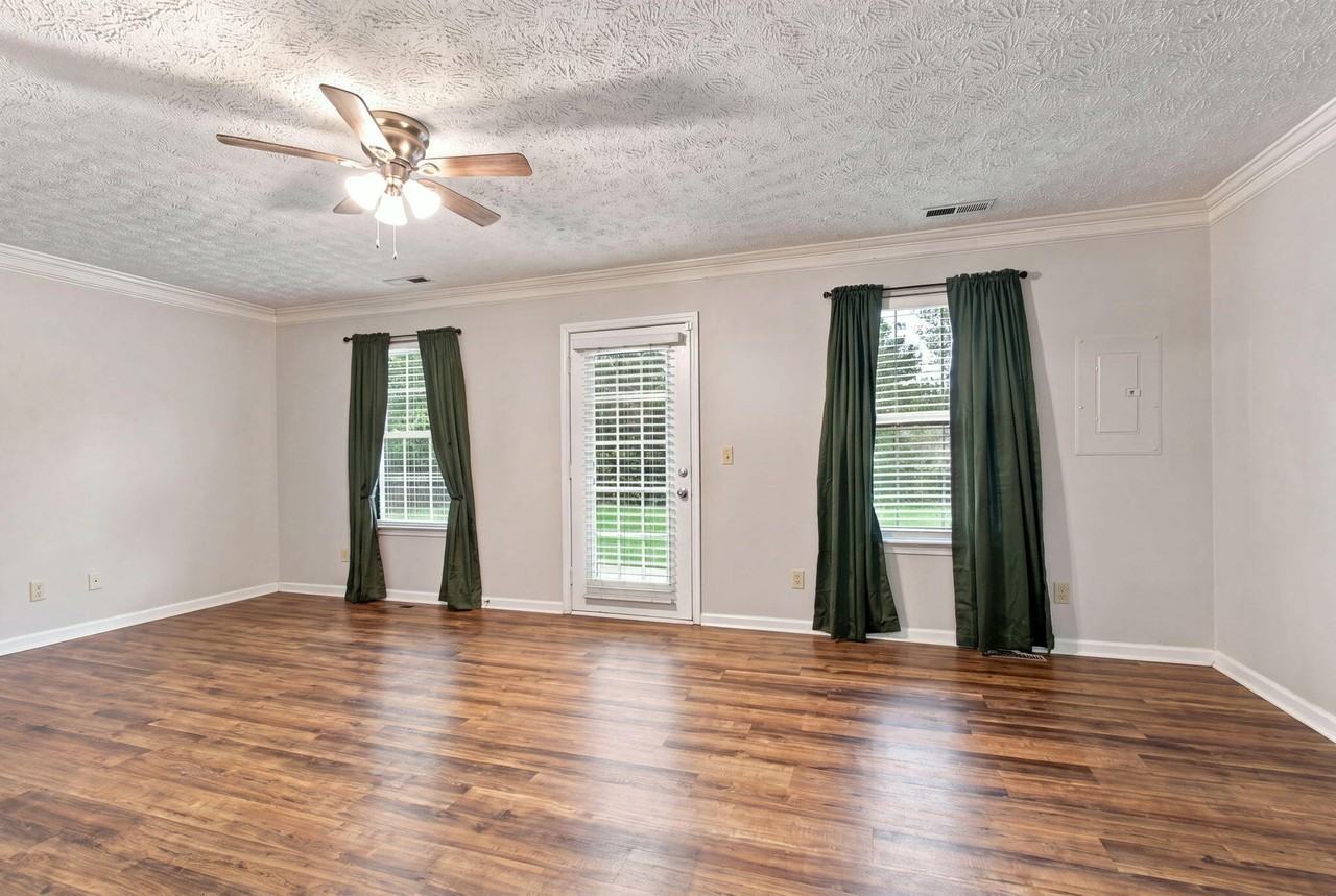 120 Crosskey Rd - Photo 4 of 34