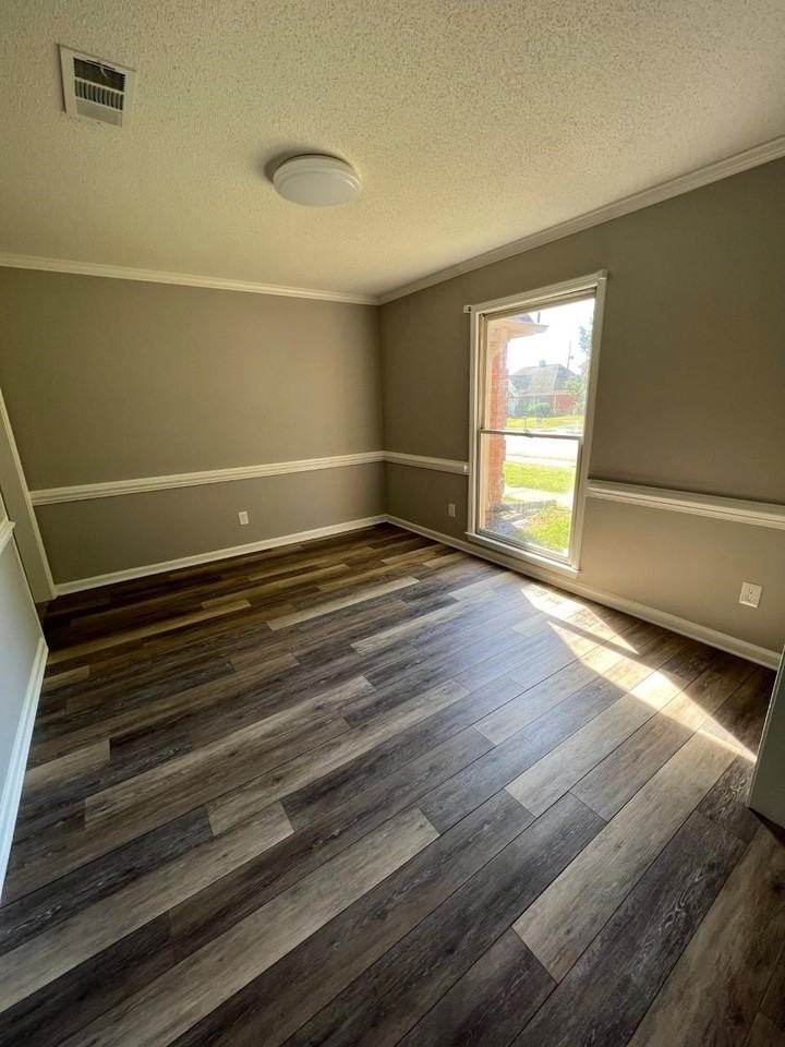 811 N Ericson Rd - Photo 7 of 13
