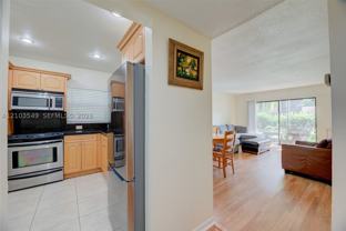 8901 N New River Canal Rd #4W - Photo 1 of 1