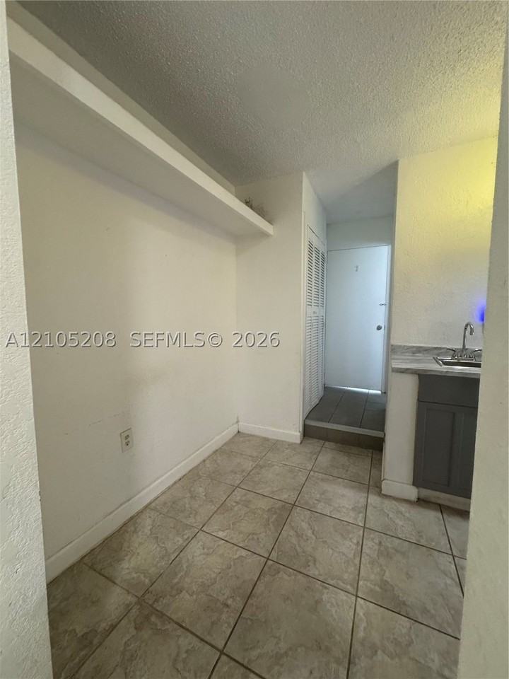 20920 Ne 24th Ave #A - Photo 6 of 12