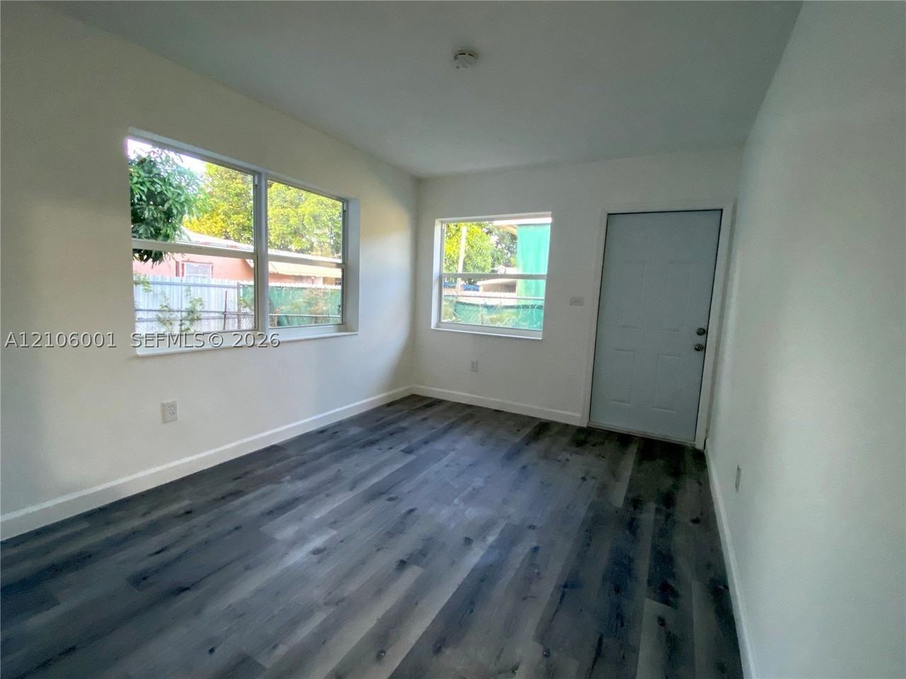 1063 Nw 24th St #1063 - Photo 5 of 10