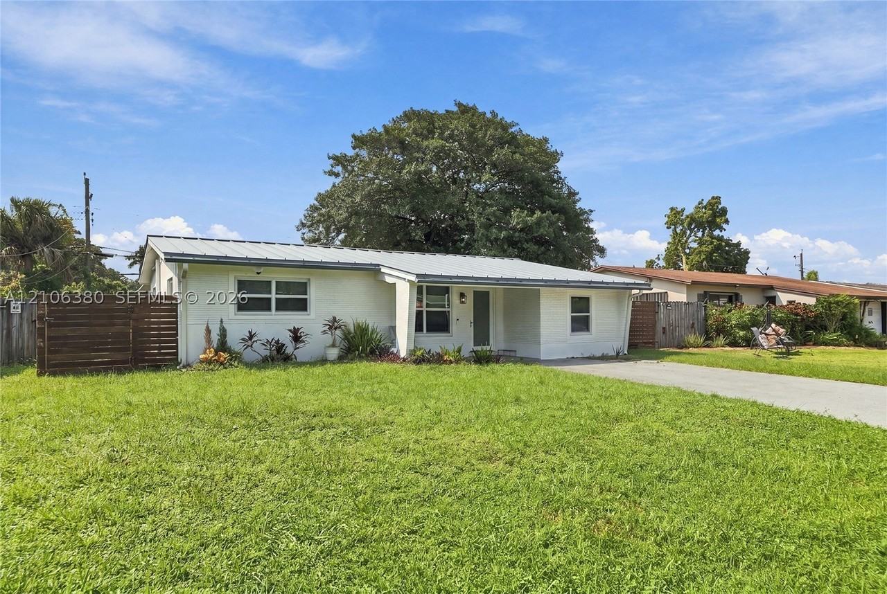 4649 Sw 28th Ave - Photo 2 of 30