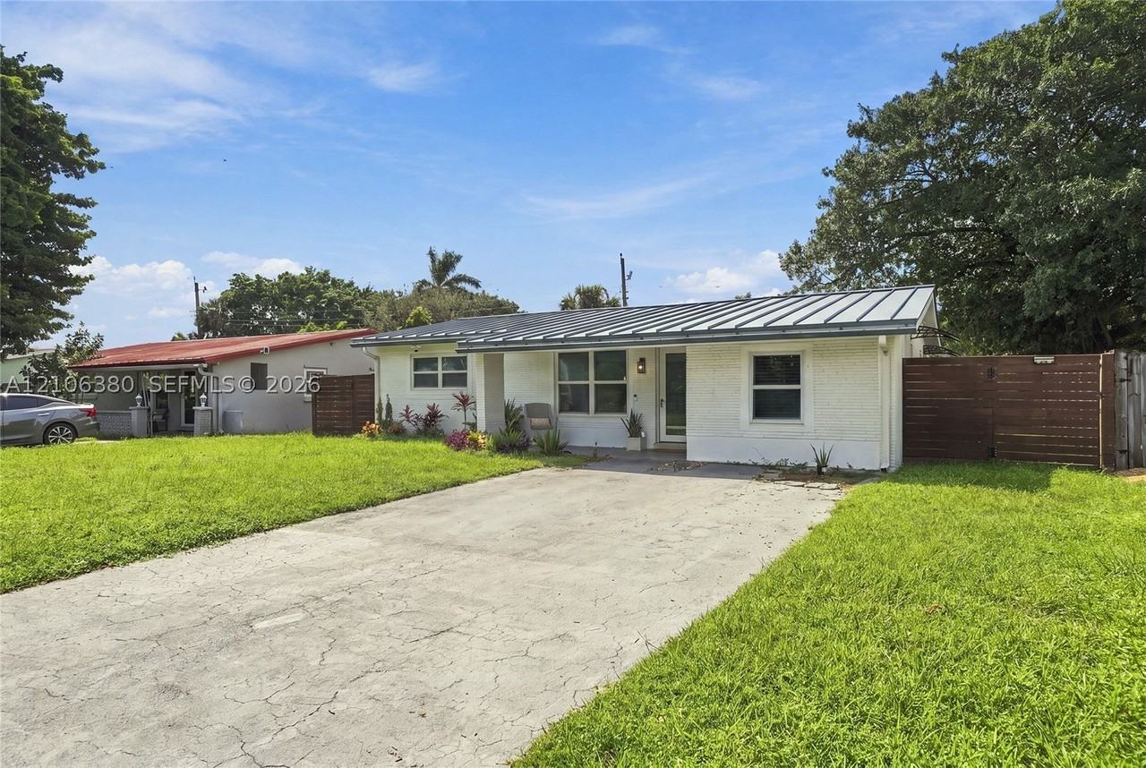 4649 Sw 28th Ave - Photo 3 of 30