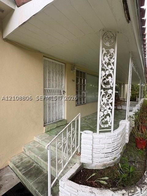 701 Sw 20th Rd #703 - Photo 3 of 12