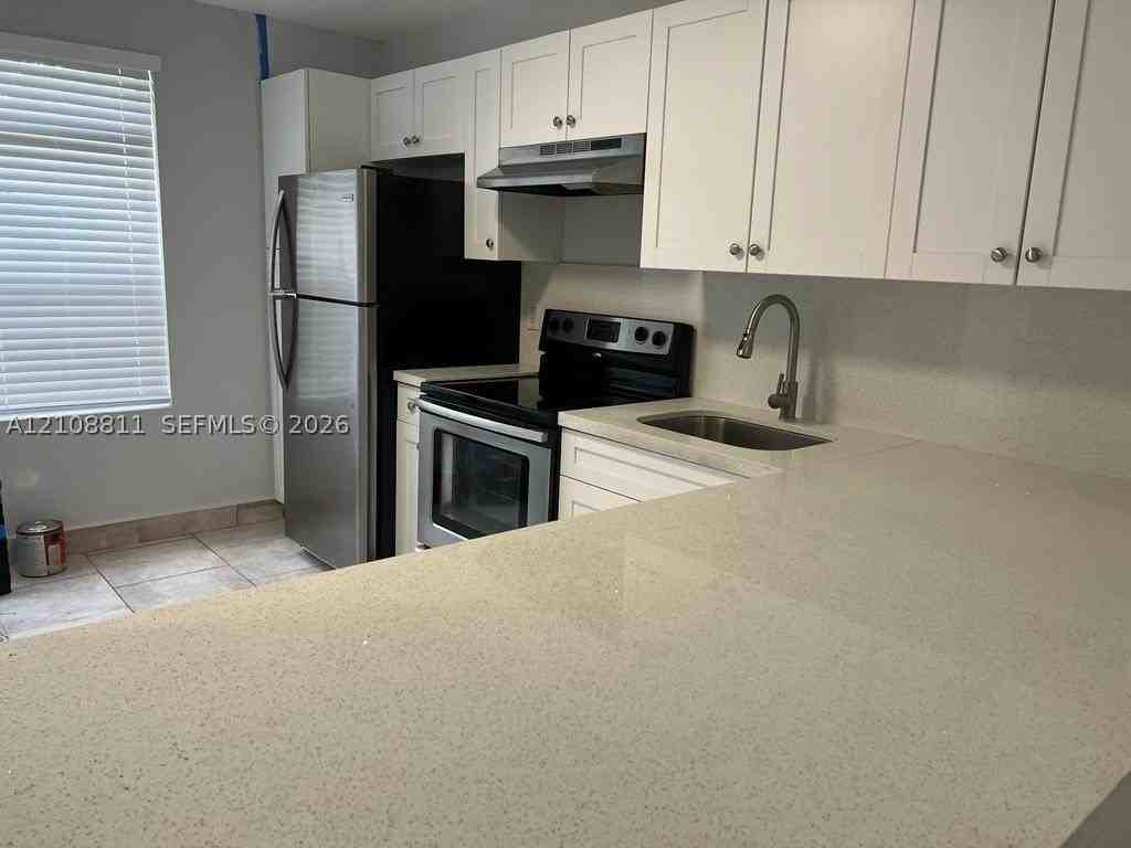 8108 Sw 21st Ct #8108 - Photo 3 of 13