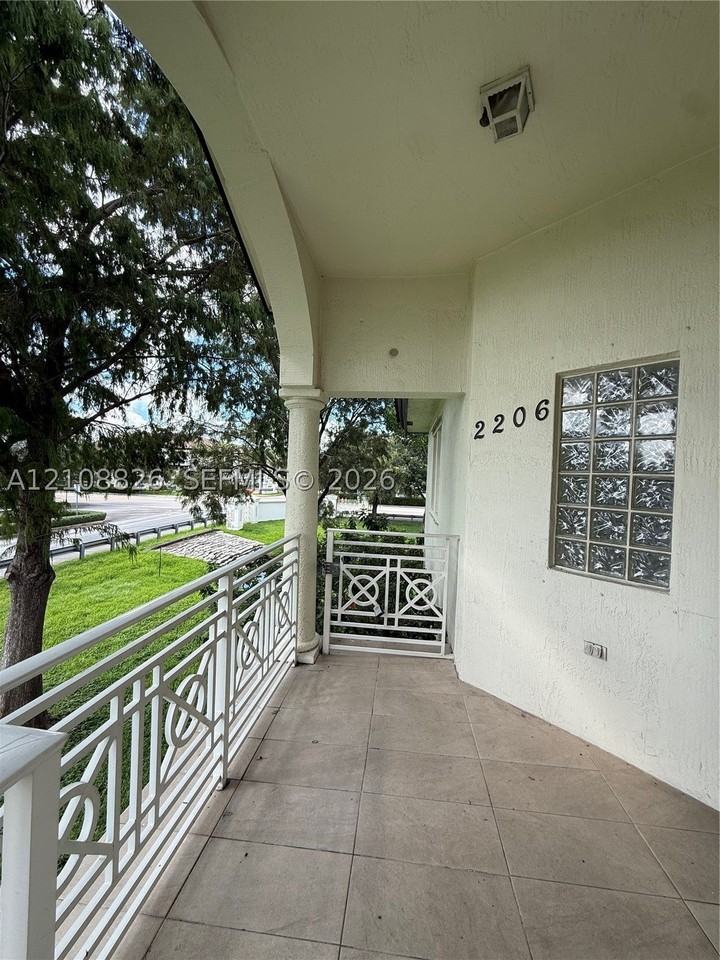8852 Nw 111th Ct #2206 - Photo 3 of 11